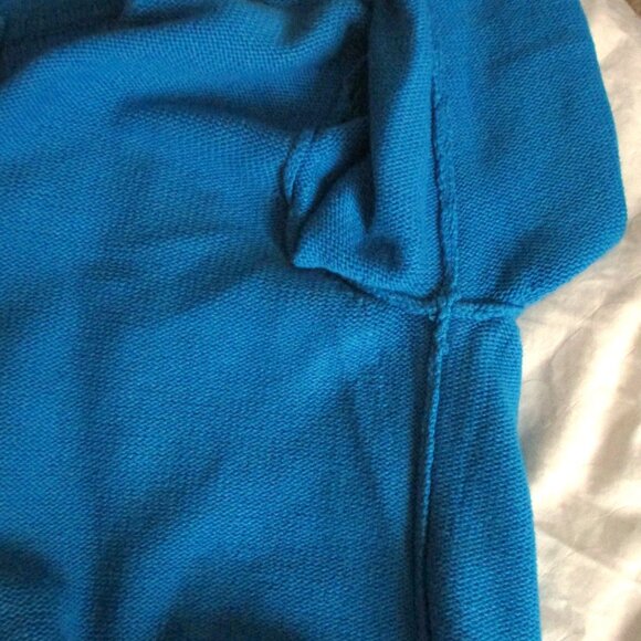 100% Cotton Cerulean Blue Collar Pullover Sweater - Picture 7 of 10